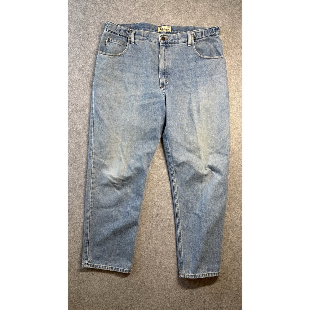 L.L.Bean Comfort Waist Jeans Mens 38x32 Light Wash Denim 250265 Straight Leg